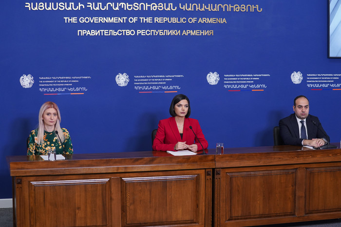 Հայաստանի իշխանություններին մեղադրում են կենսաթոշակների բարձրացումը օգտագործելու որպես նախընտրական «կաշառք»