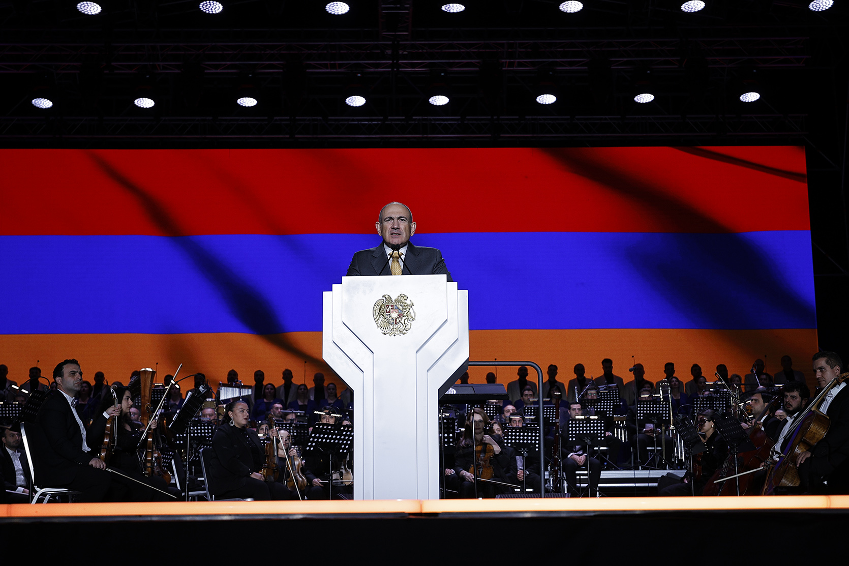«Մեր երկիրը մեր աչքերի առաջ, մեր լուռ համաձայնությամբ, վերածվել է բռնապետության»